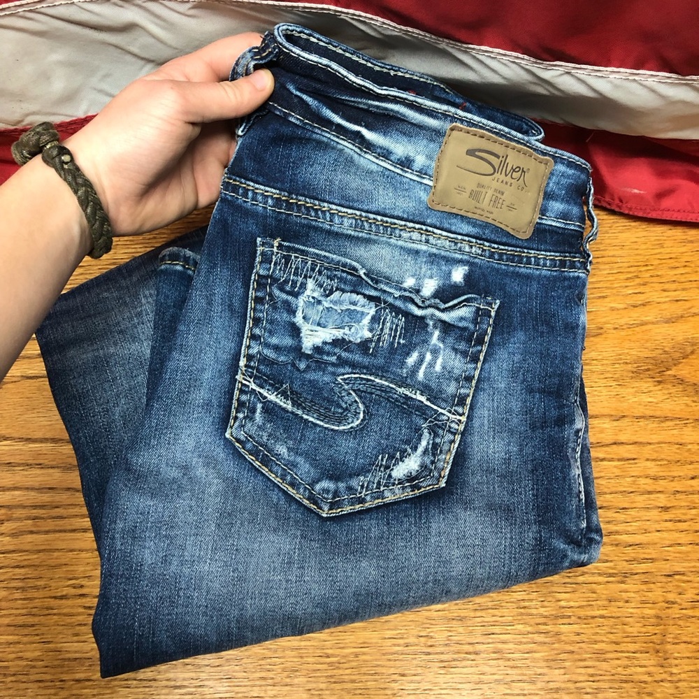Stunning New Distressed 27L Silver Jeans